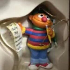 ERNIE 1995 dated Christmas On Sesame Street Jim Henson Grolier Ornament w/ Box